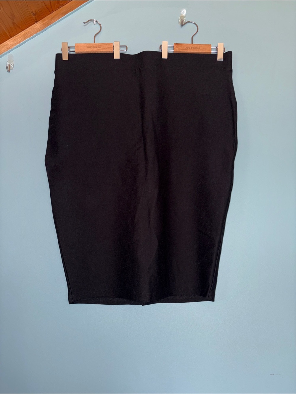 2XL TORRID Black High-Rise Pencil Skirt- EUC- AS IS